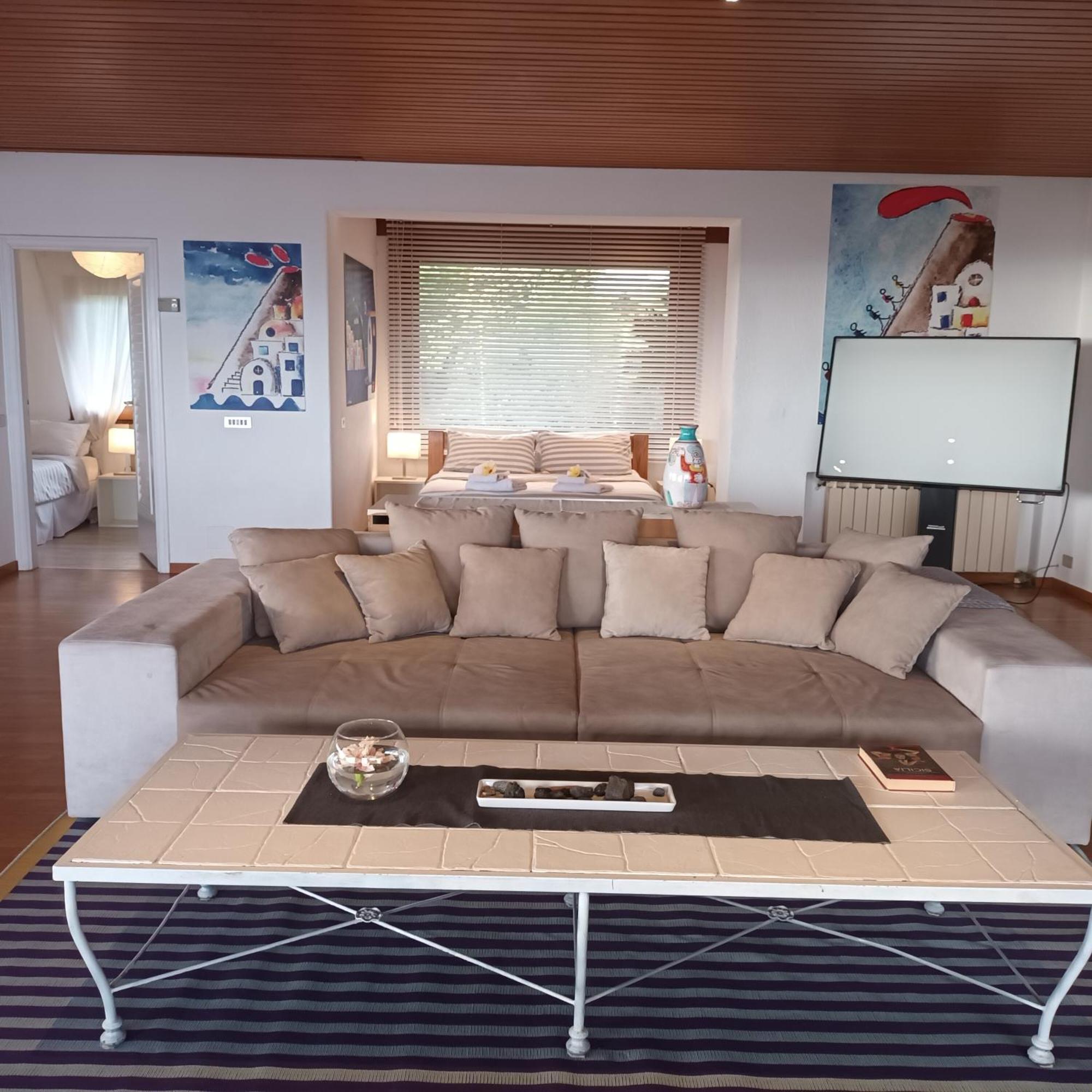 Villa Barbara Giardini-Naxos Zewnętrze zdjęcie