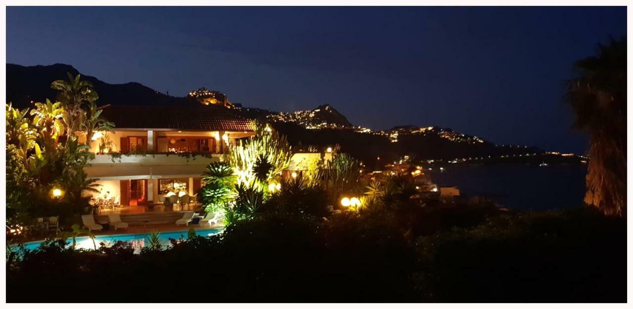 Villa Barbara Giardini-Naxos Zewnętrze zdjęcie